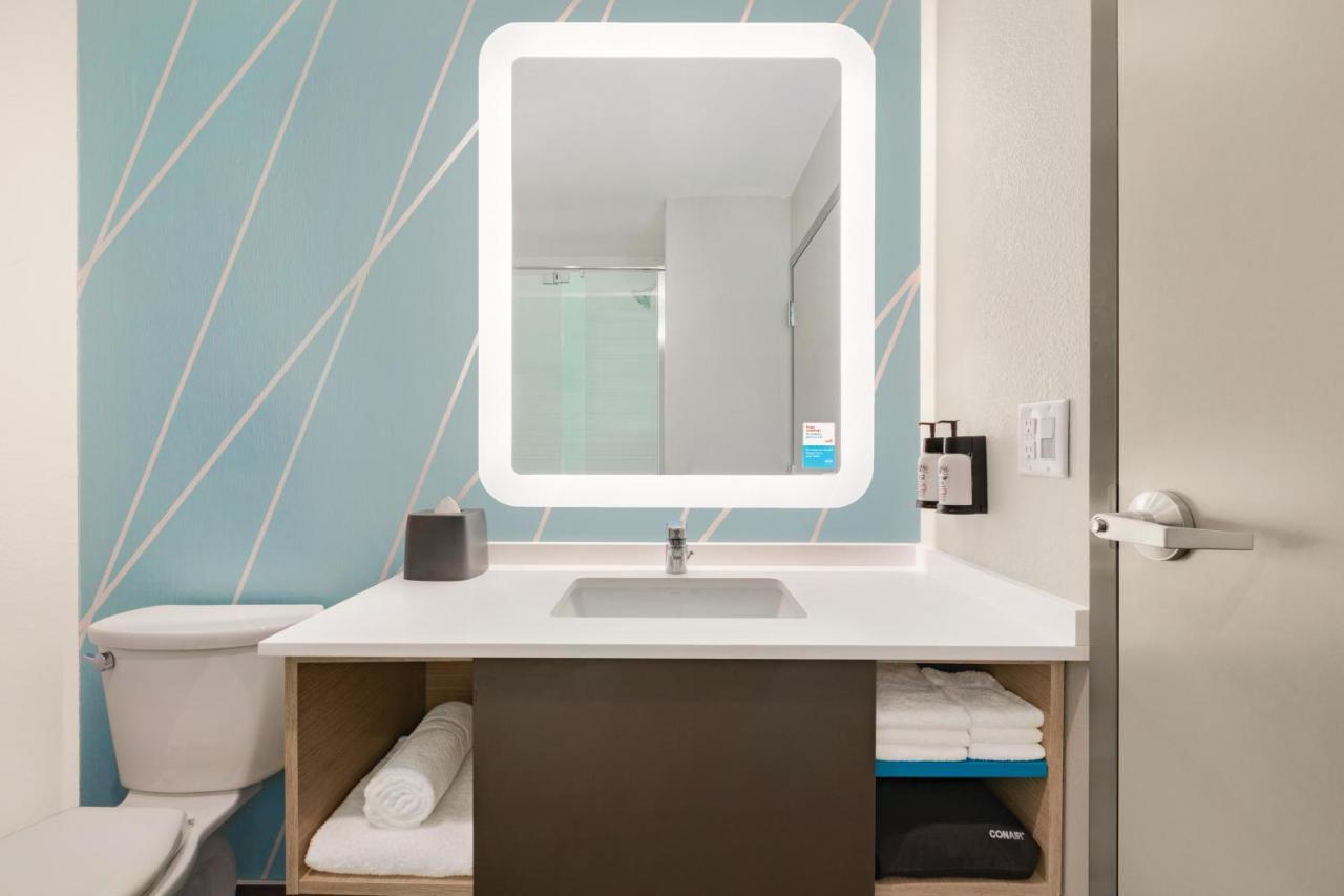 Avid Hotel - Staunton By Ihg Εξωτερικό φωτογραφία