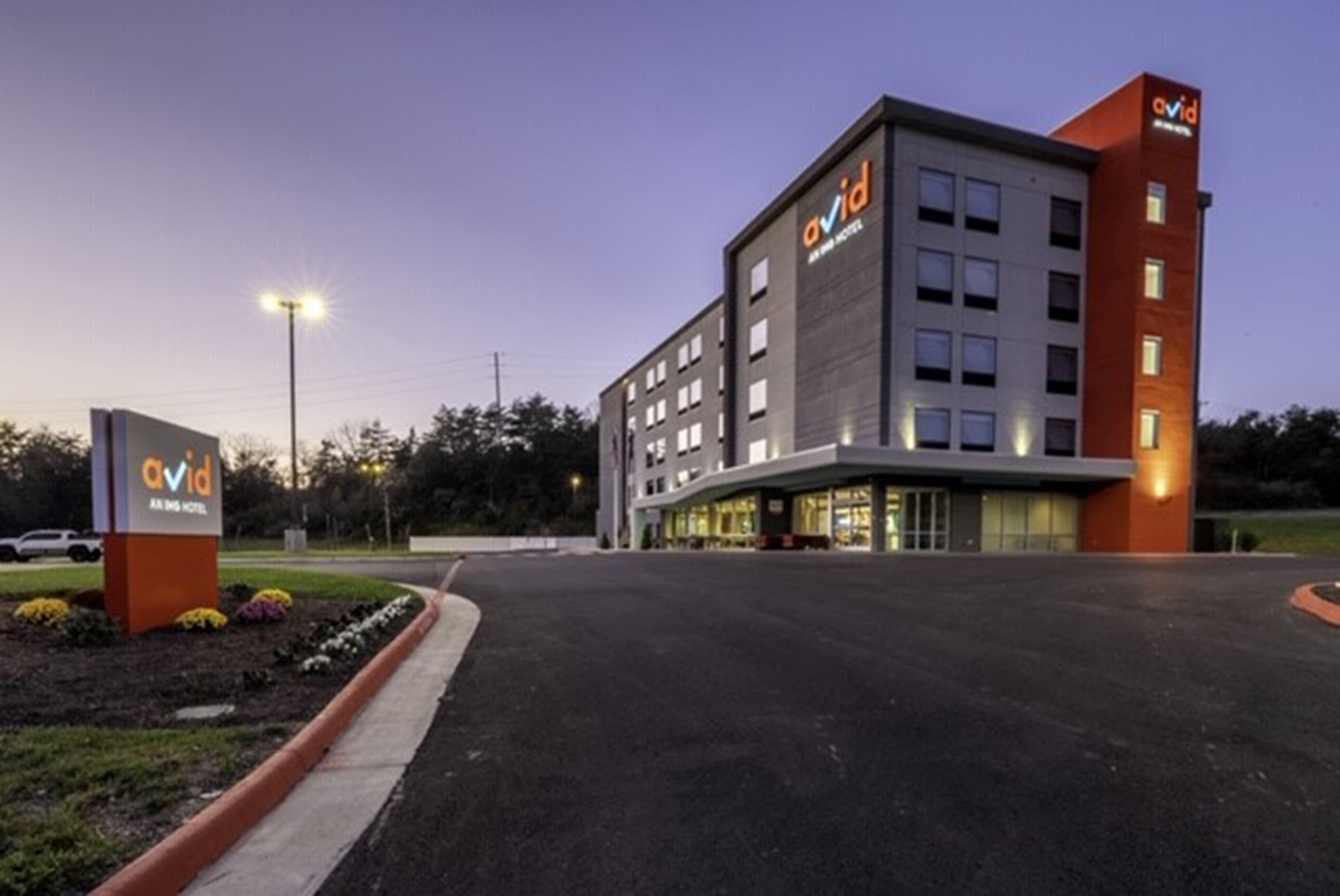 Avid Hotel - Staunton By Ihg Εξωτερικό φωτογραφία